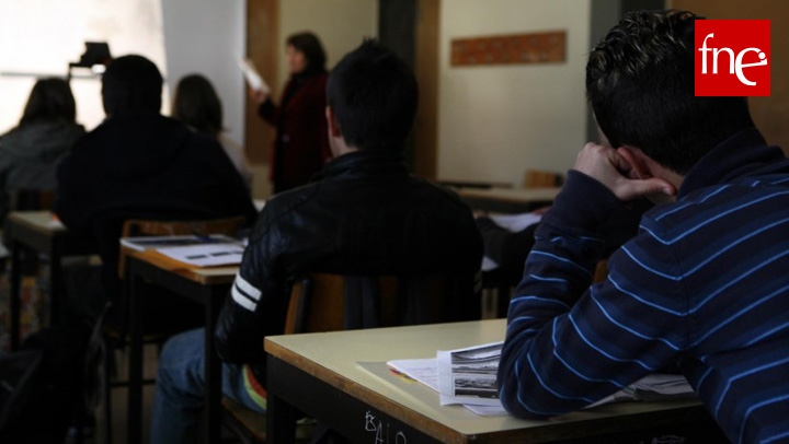 Sindicato questiona ministério sobre acesso aos concursos pelos professores no estrangeiro