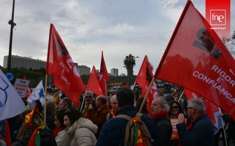 A luta dos professores continua! 3 de maio é dia de greve no distrito de Évora