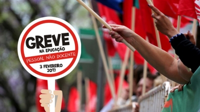 Não Docentes em greve exigem negociação de carreiras especiais Não Docentes em greve exigem negociação de carreiras especiais