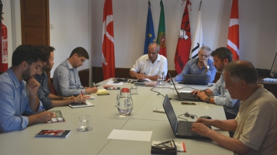 FNE e Juventude Socialista trocam preocupações sobre sistema educativo FNE e Juventude Socialista trocam preocupações sobre sistema educativo