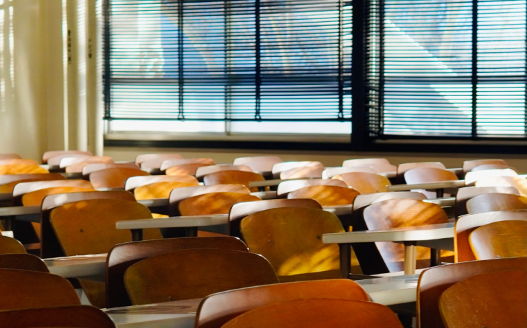 FNE lança apelo urgente ao MECI: Cerca de 160 professores ficarão impedidos de trabalhar durante o próximo ano!