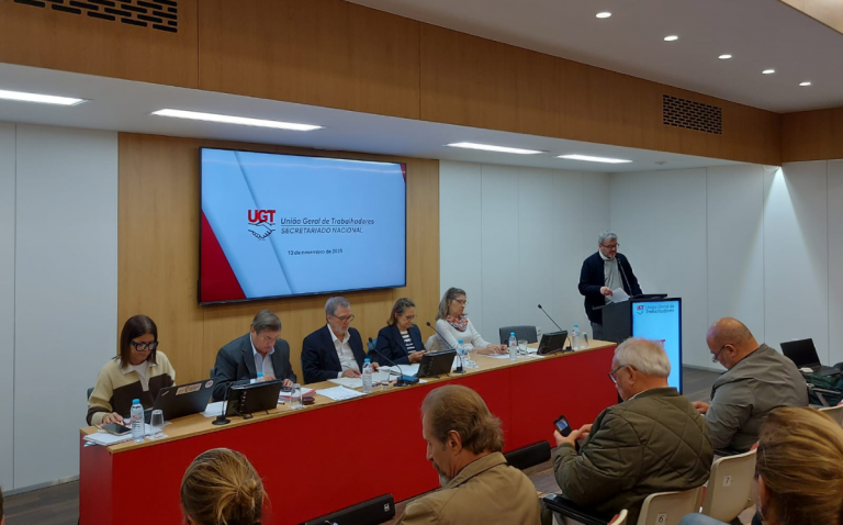 11 de dezembro GREVE GERAL - CONTRA A REFORMA LABORAL. EM DEFESA DOS TRABALHADORES.